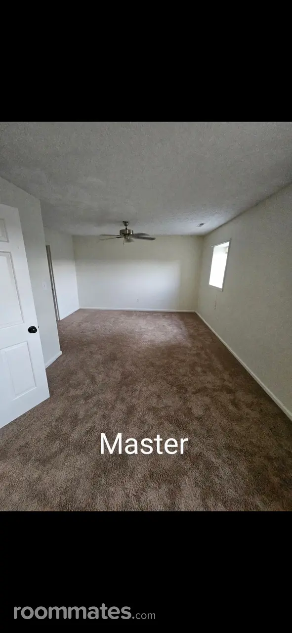 Profile photo 9 of 11