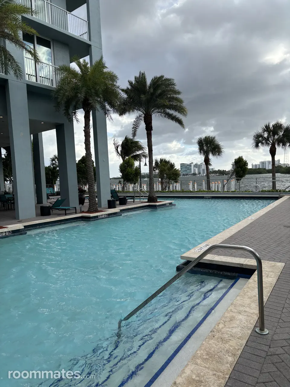 Profile photo 6 of 8