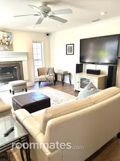 Room for rent in Virginia Beach, VA $1000, house