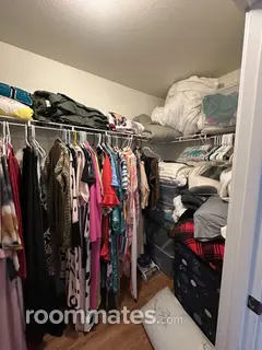 Room for rent in Vancouver WA $975, condo