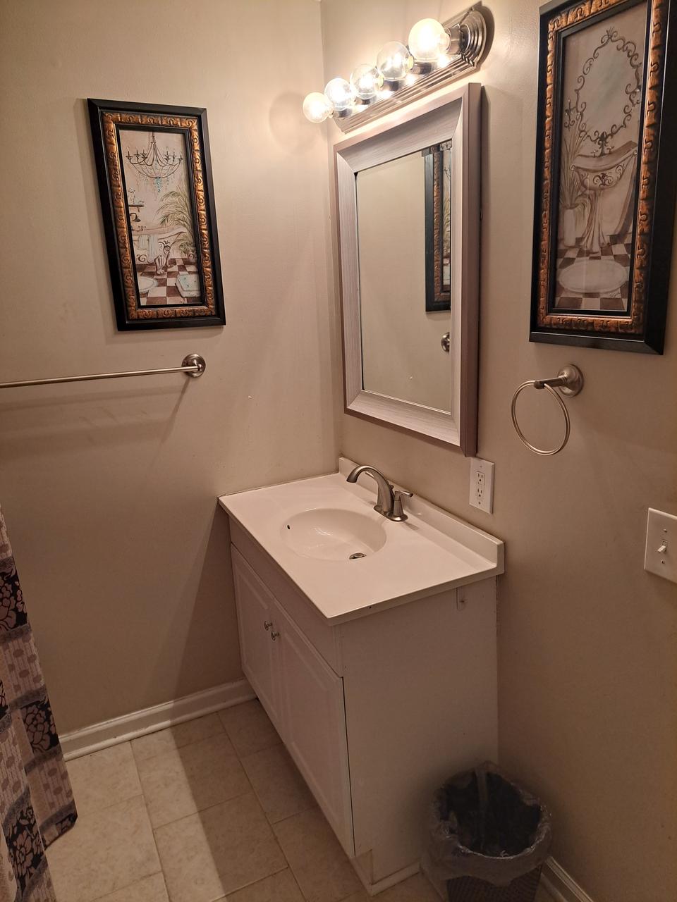 Profile photo 5 of 8