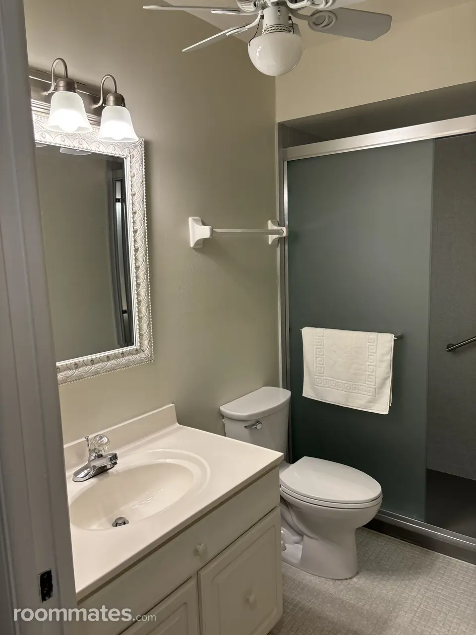 Profile photo 2 of 14