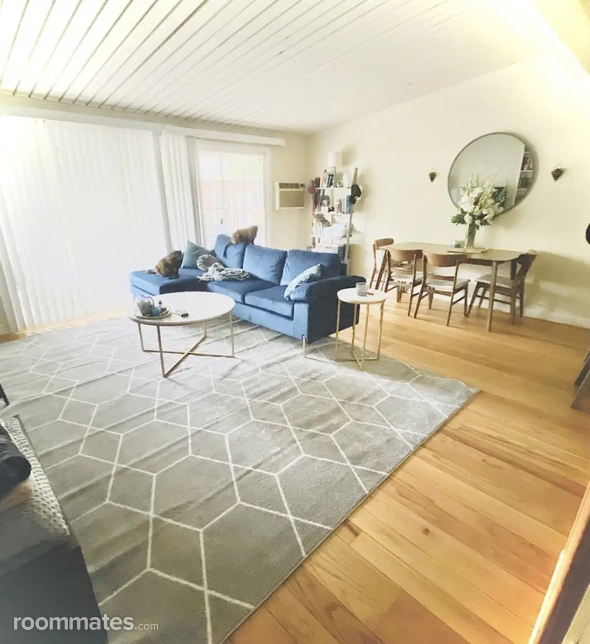 Profile photo 4 of 10