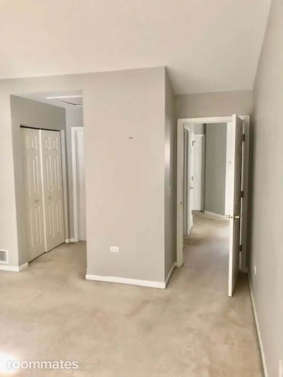 Room for rent in Naperville, IL $1150, house