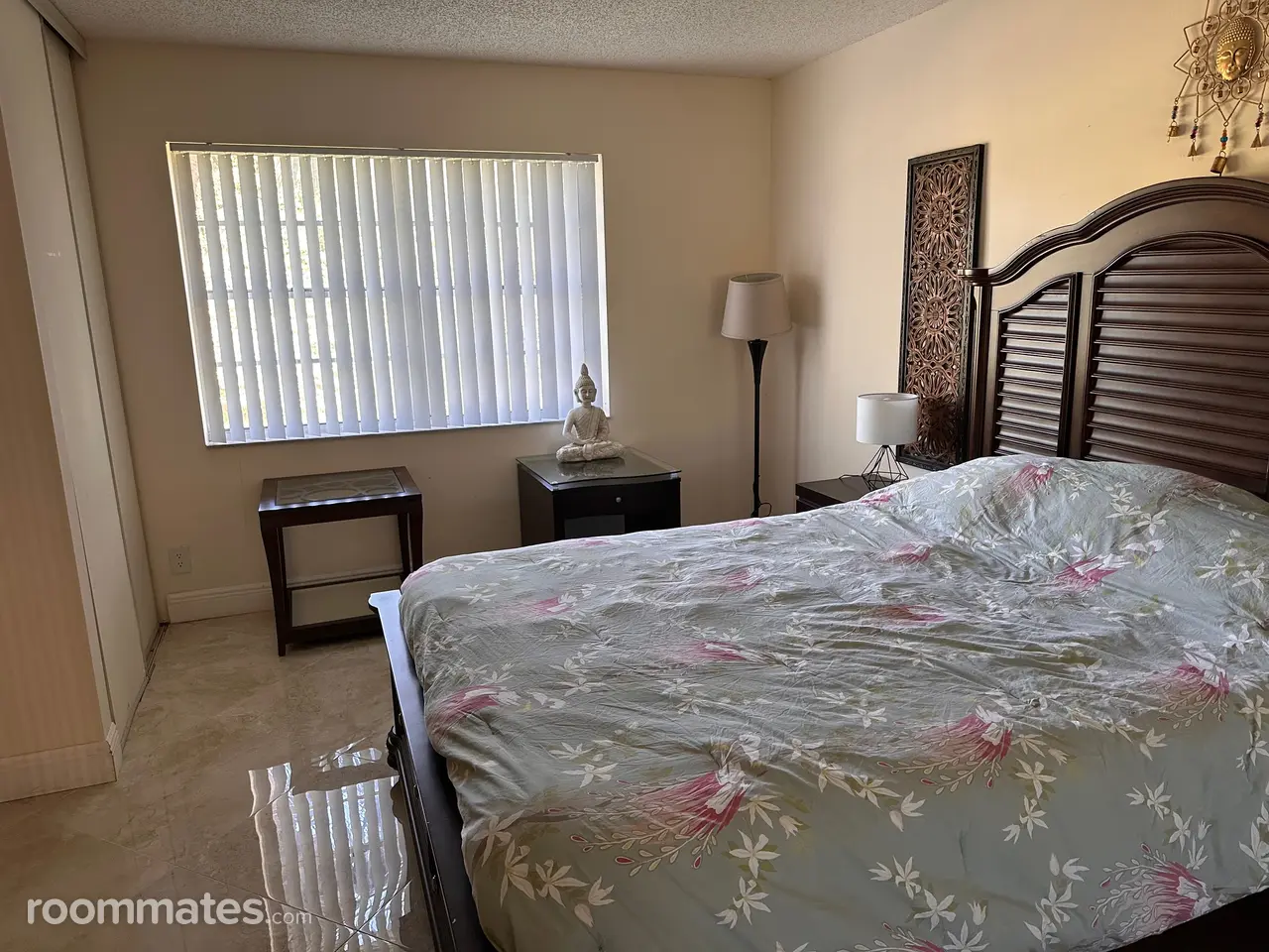 Profile photo 10 of 17