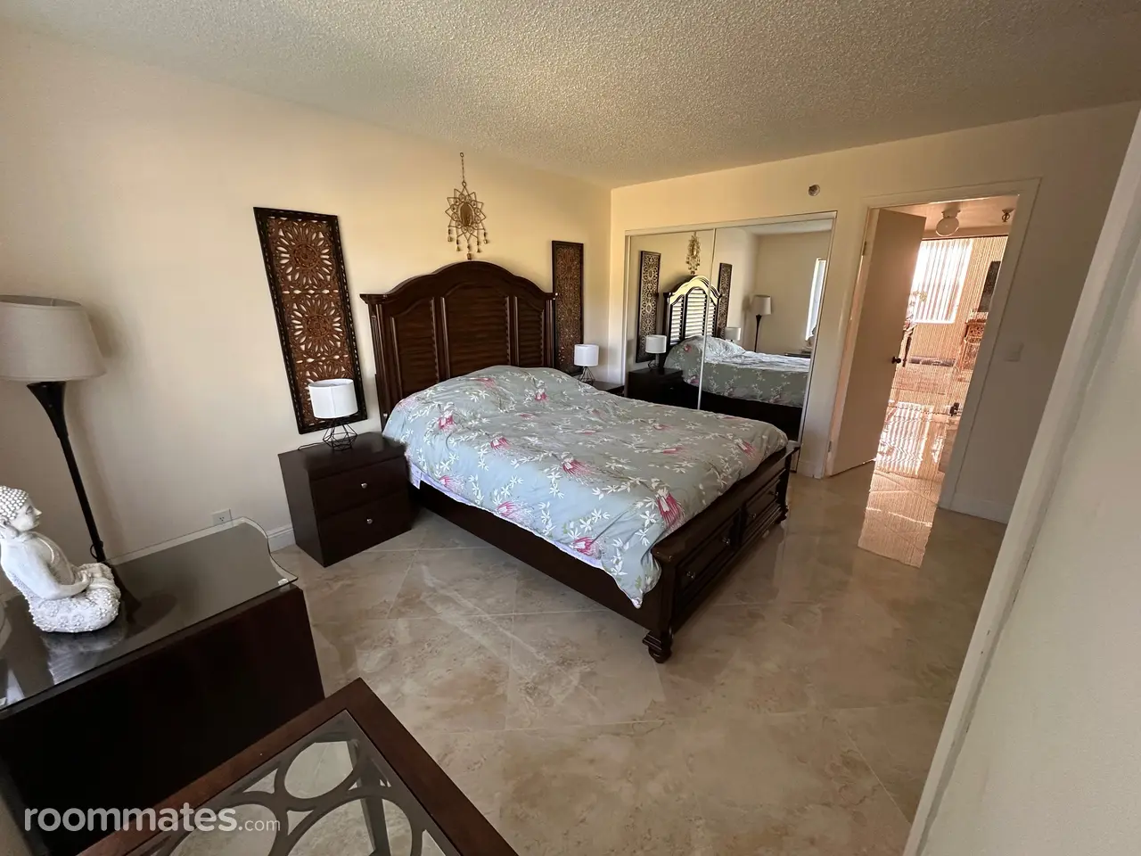 Profile photo 9 of 17