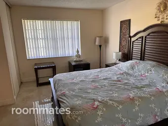 Room for rent in Boca Raton, FL $1100, condo