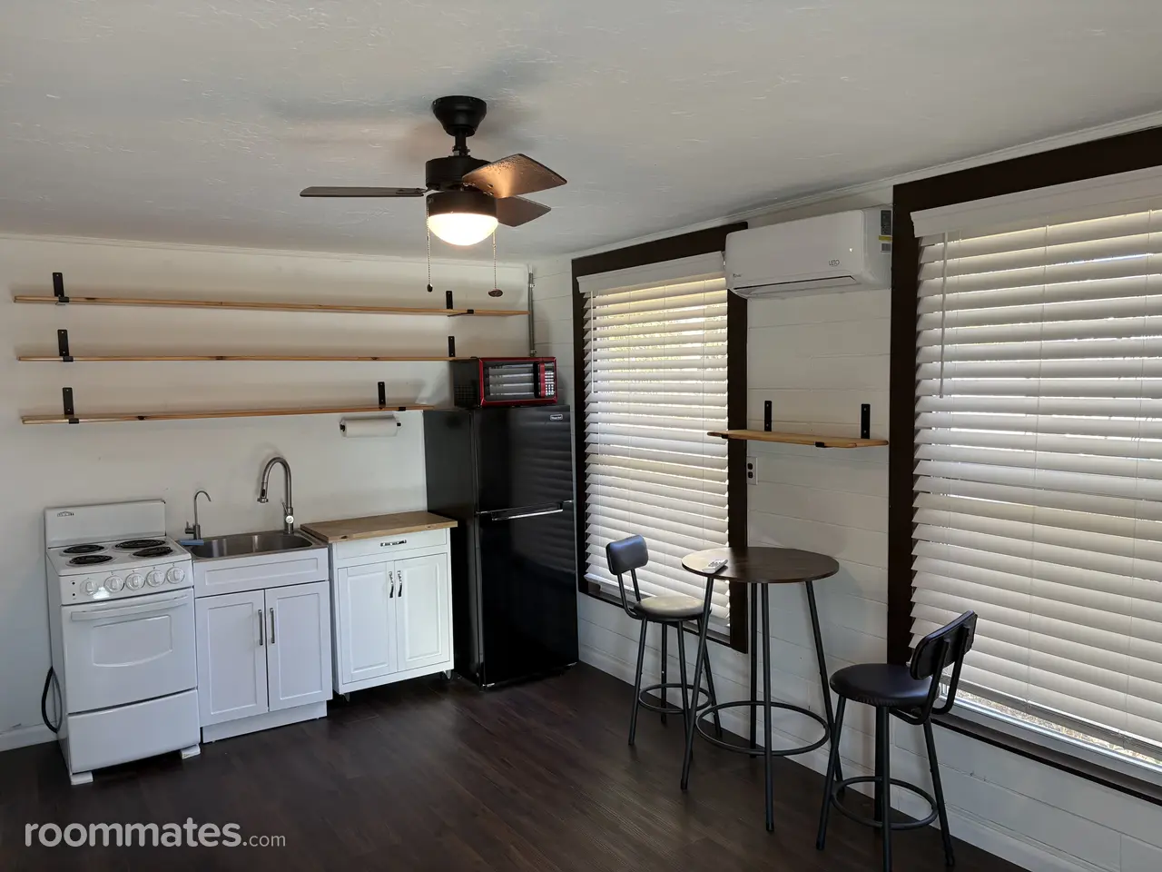 Profile photo 7 of 8