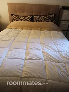 Room for rent in Sewell, NJ $1300, condo