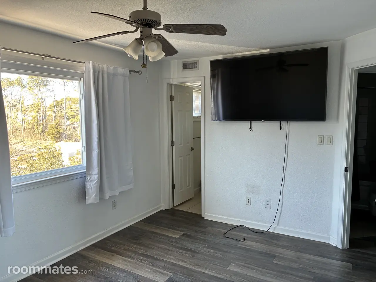 Profile photo 2 of 5