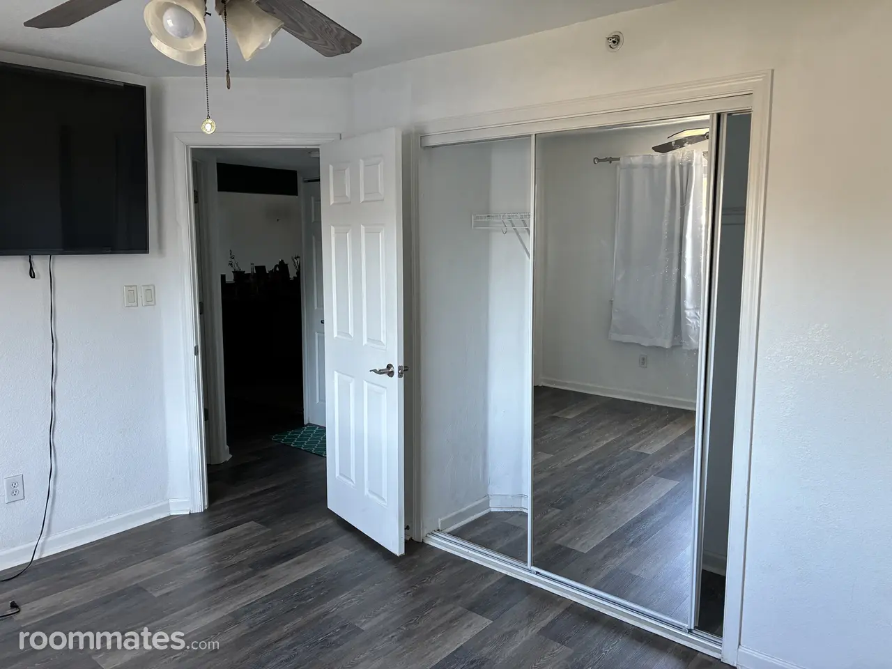 Profile photo 1 of 5