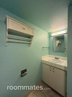 Room for rent in Redmond, WA $840, house