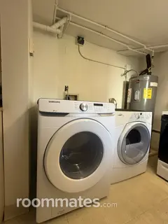 Room for rent in Redmond, WA $840, house