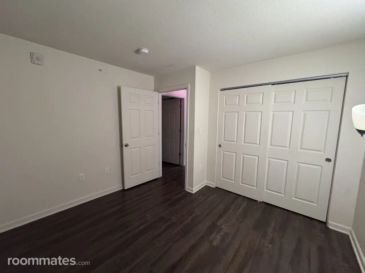 Profile photo 7 of 14