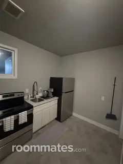 Room for rent in Tacoma WA $900, house