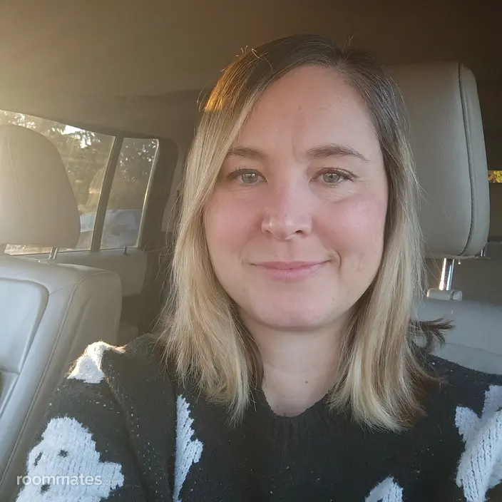 Room for rent in Burton, MI $800, house