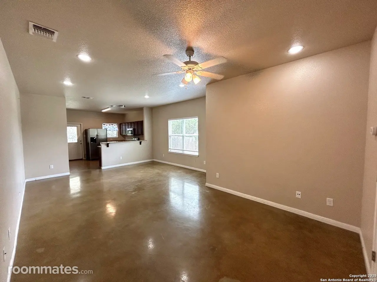 Profile photo 4 of 6