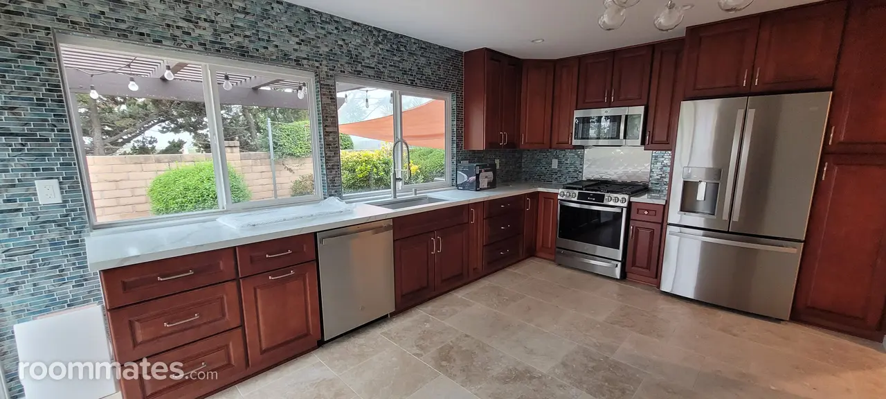 Profile photo 4 of 15