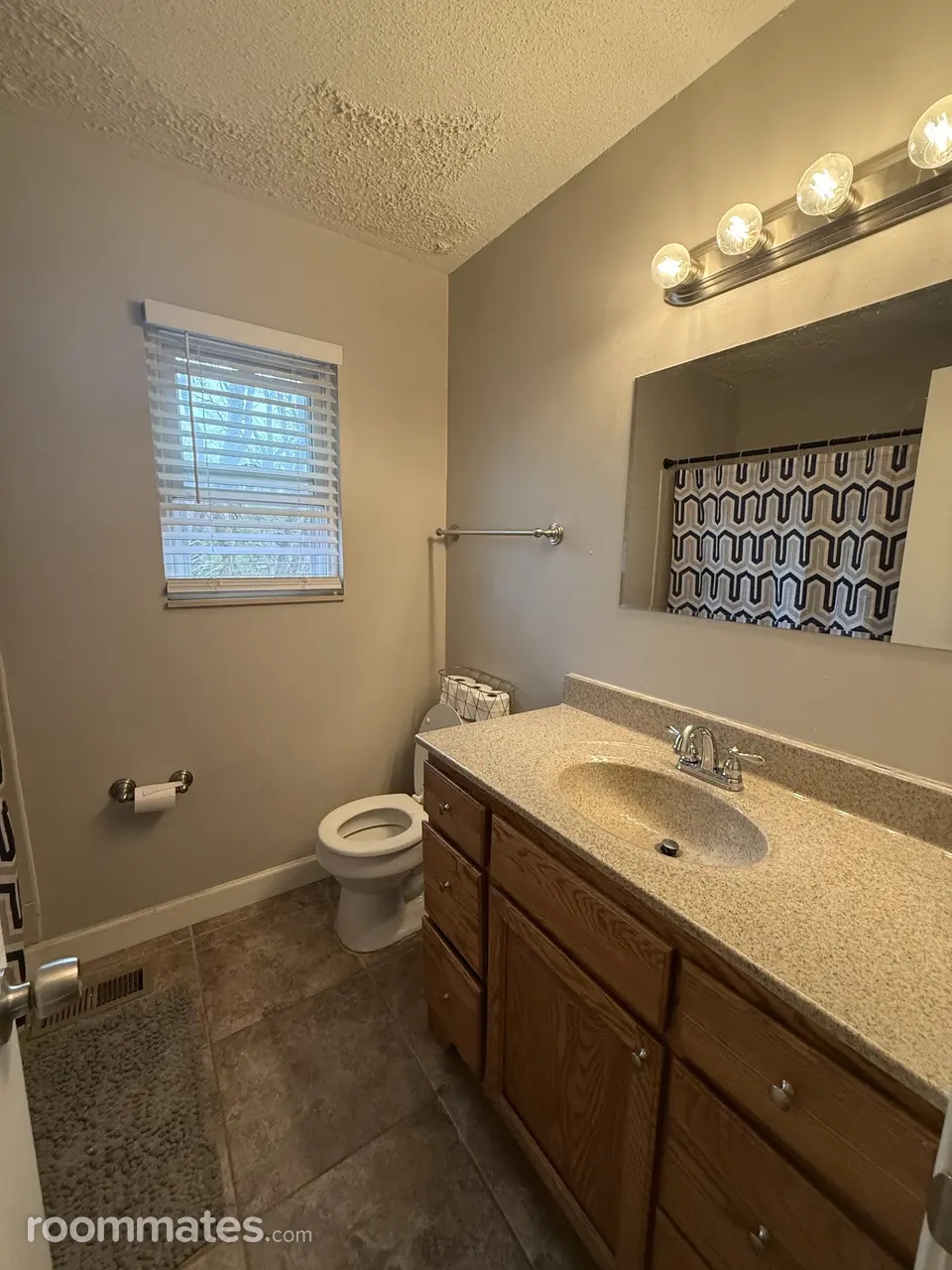 Profile photo 5 of 6