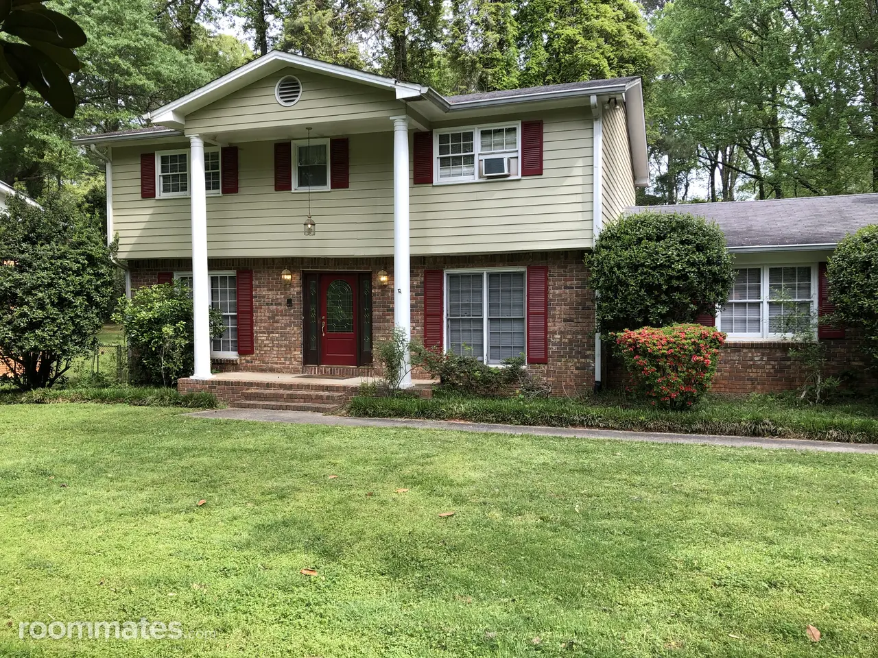 Profile photo 1 of 4