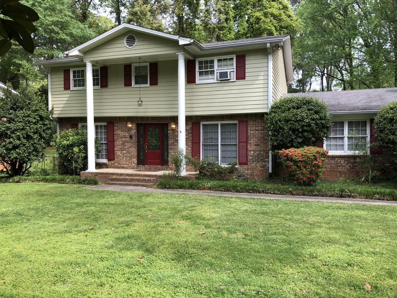 Profile photo 3 of 4