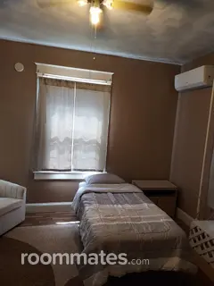 Room for rent in Norfolk, VA $850, house