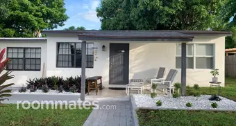 Room for rent in Boynton Beach, FL $1000, house