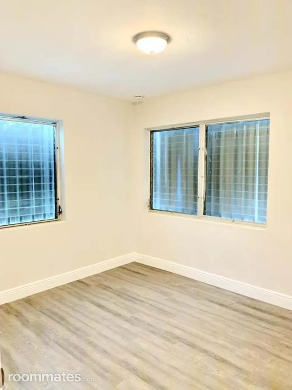 Profile photo 3 of 4