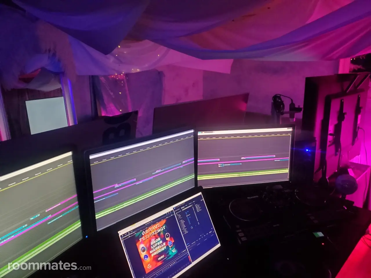 Profile photo 8 of 10