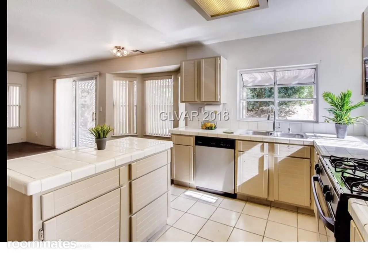 Profile photo 6 of 20