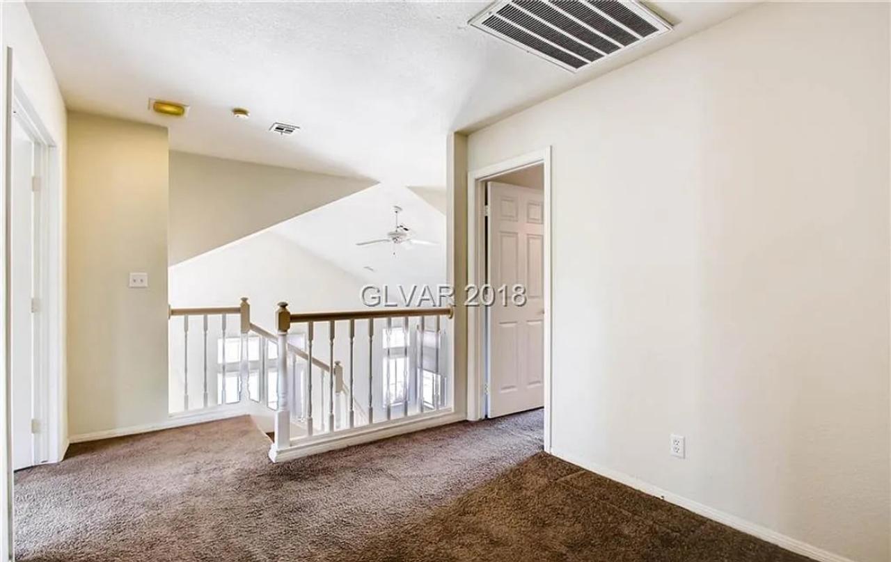 Profile photo 18 of 20