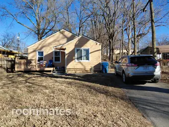 Room for rent in Independence, MO $800, house