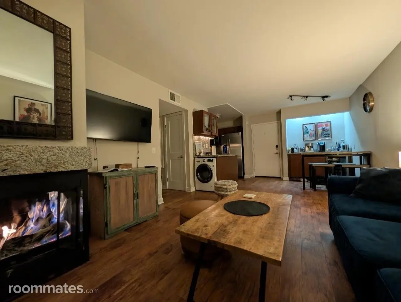 Profile photo 3 of 7