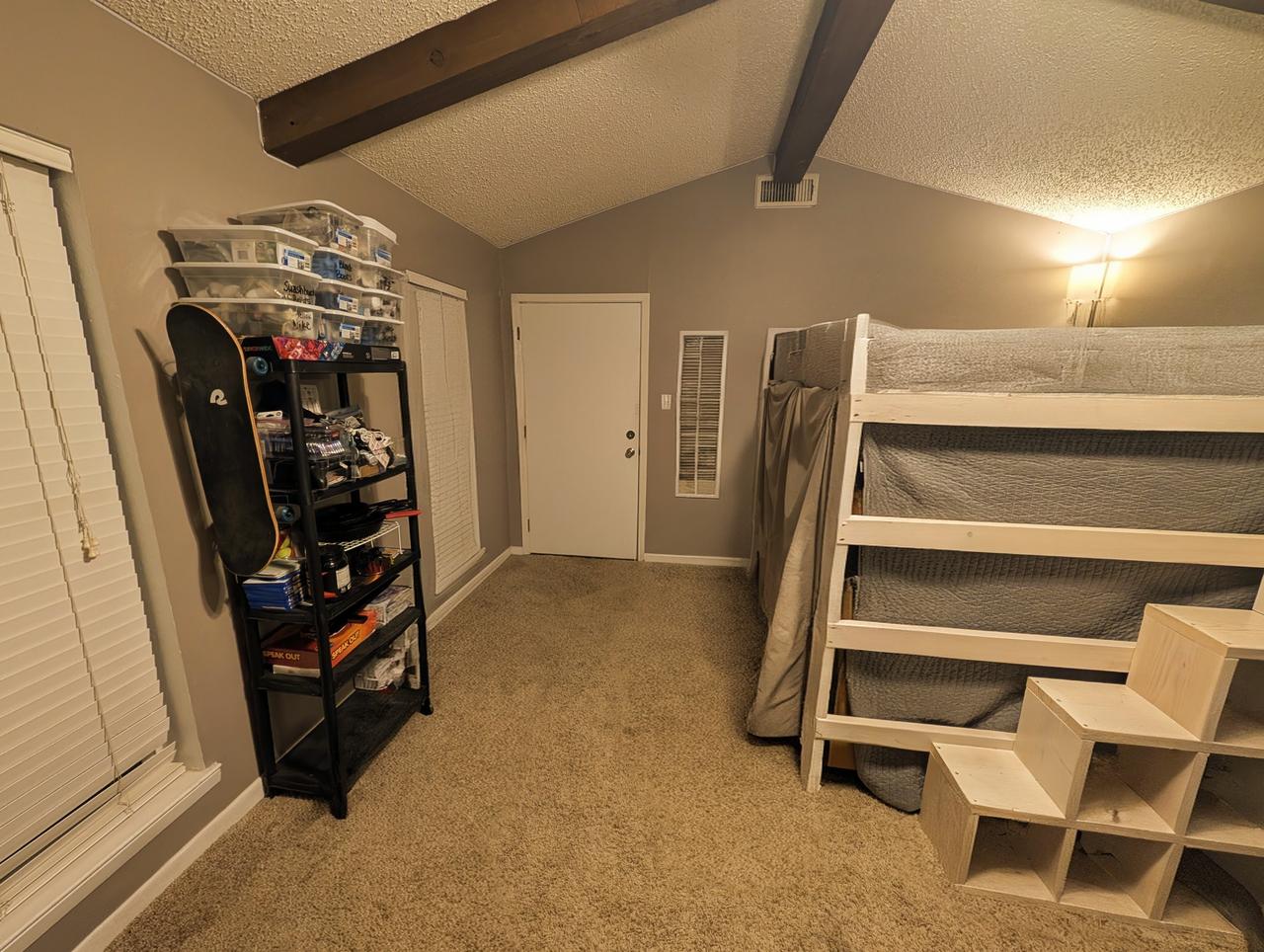 Profile photo 3 of 11