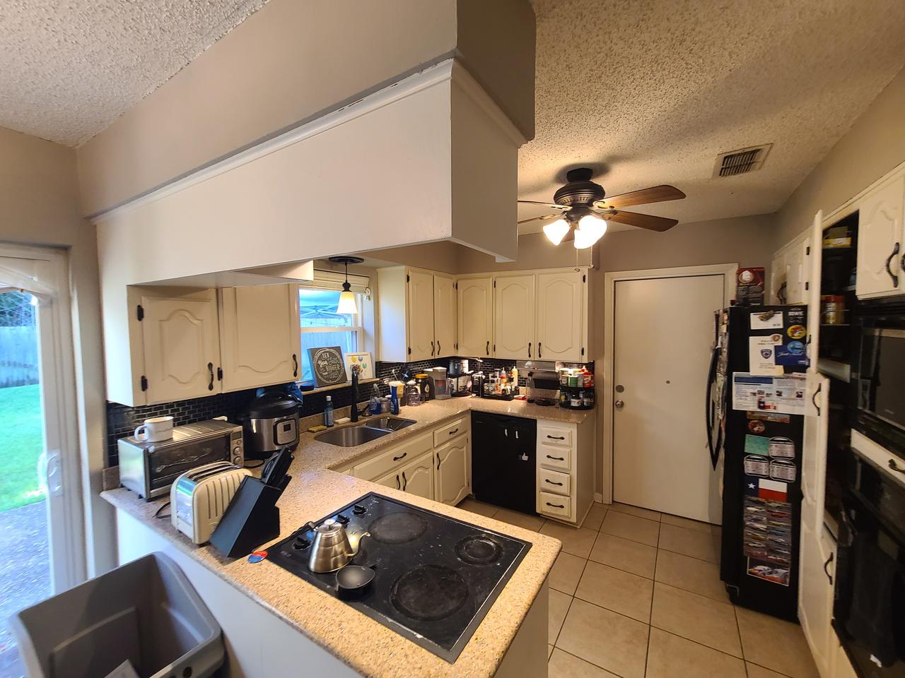 Profile photo 7 of 11