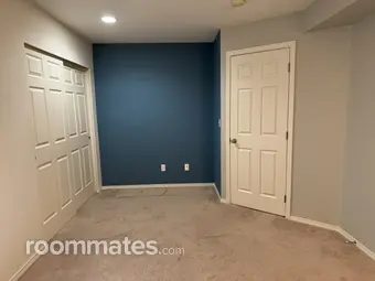 Room for rent in Redmond WA $1000, townhouse