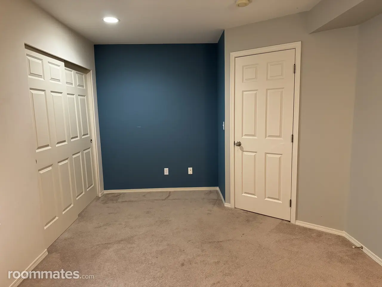 Profile photo 3 of 10