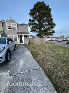 Room for rent in Virginia Beach, VA $900, house