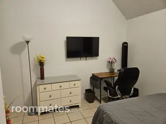 Room for rent in Grand Prairie, TX $750, house