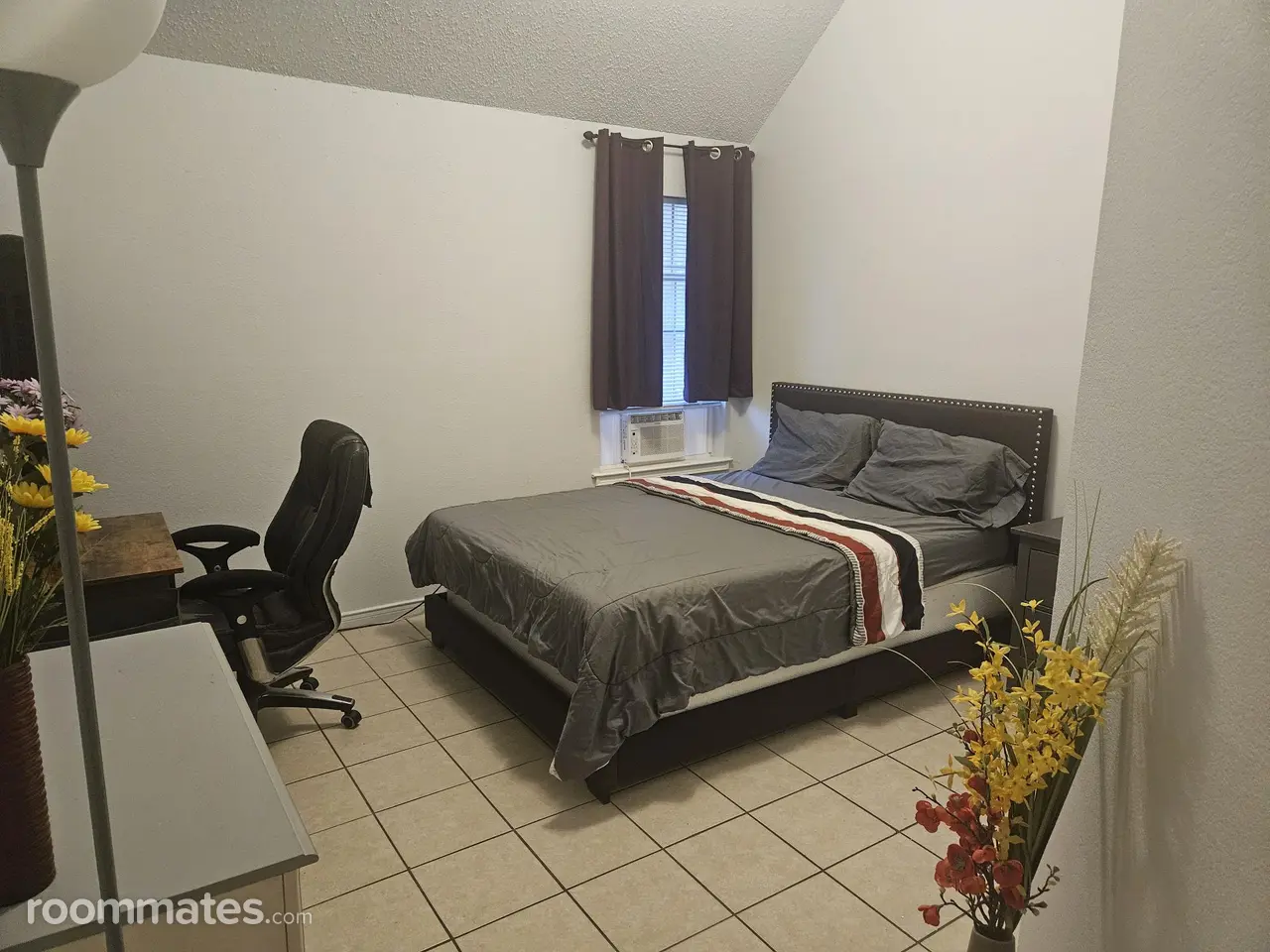 Profile photo 4 of 9