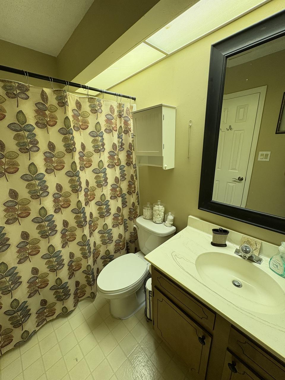 Profile photo 7 of 10