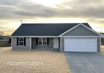 Room for rent in Martinsburg WV $700, house