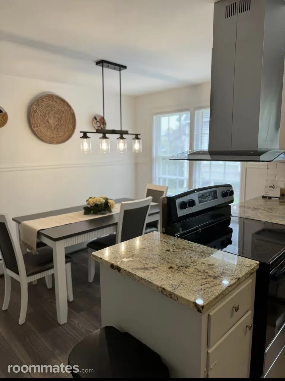 Profile photo 8 of 11