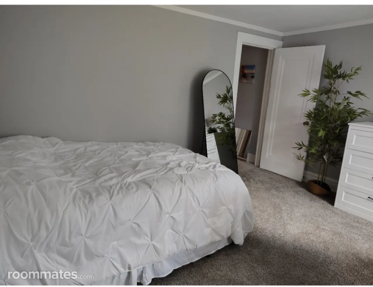 Profile photo 1 of 5