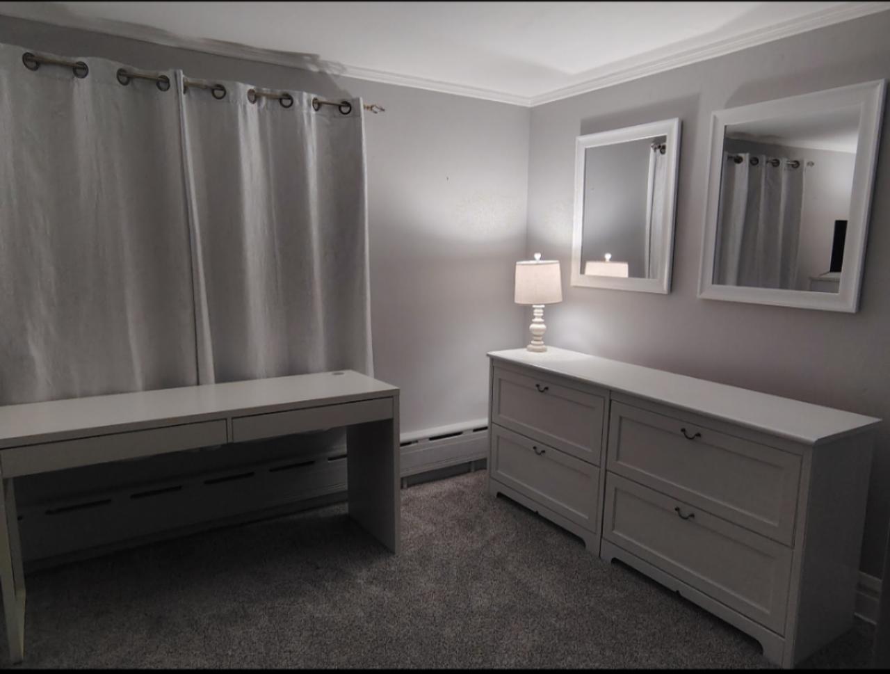 Profile photo 1 of 6