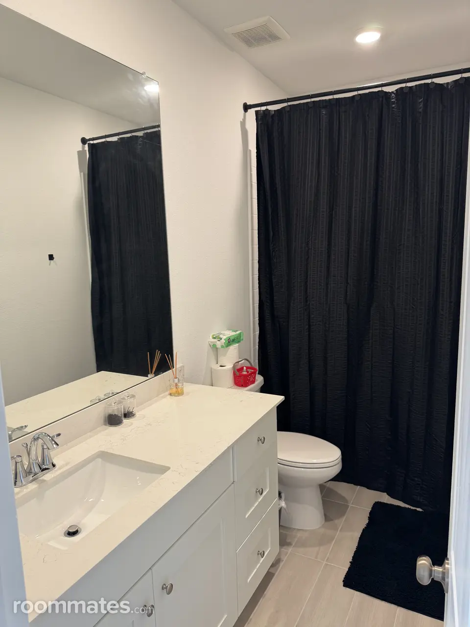 Profile photo 7 of 14