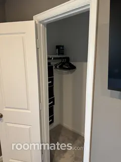 Room for rent in New Caney TX $700, house