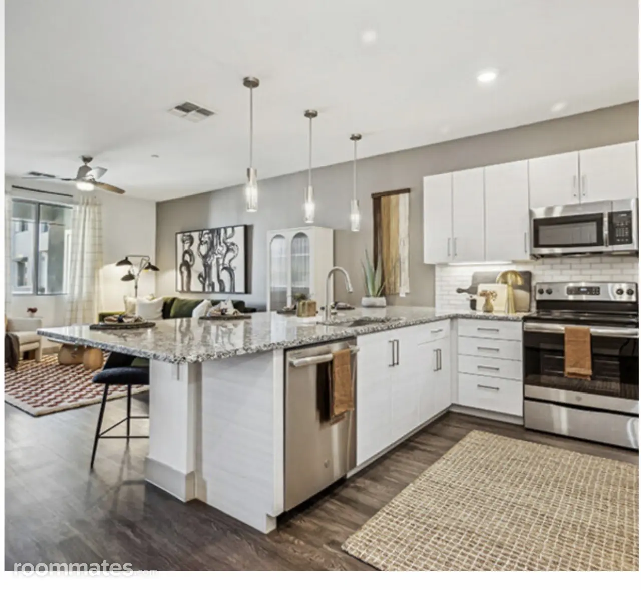 Profile photo 2 of 5