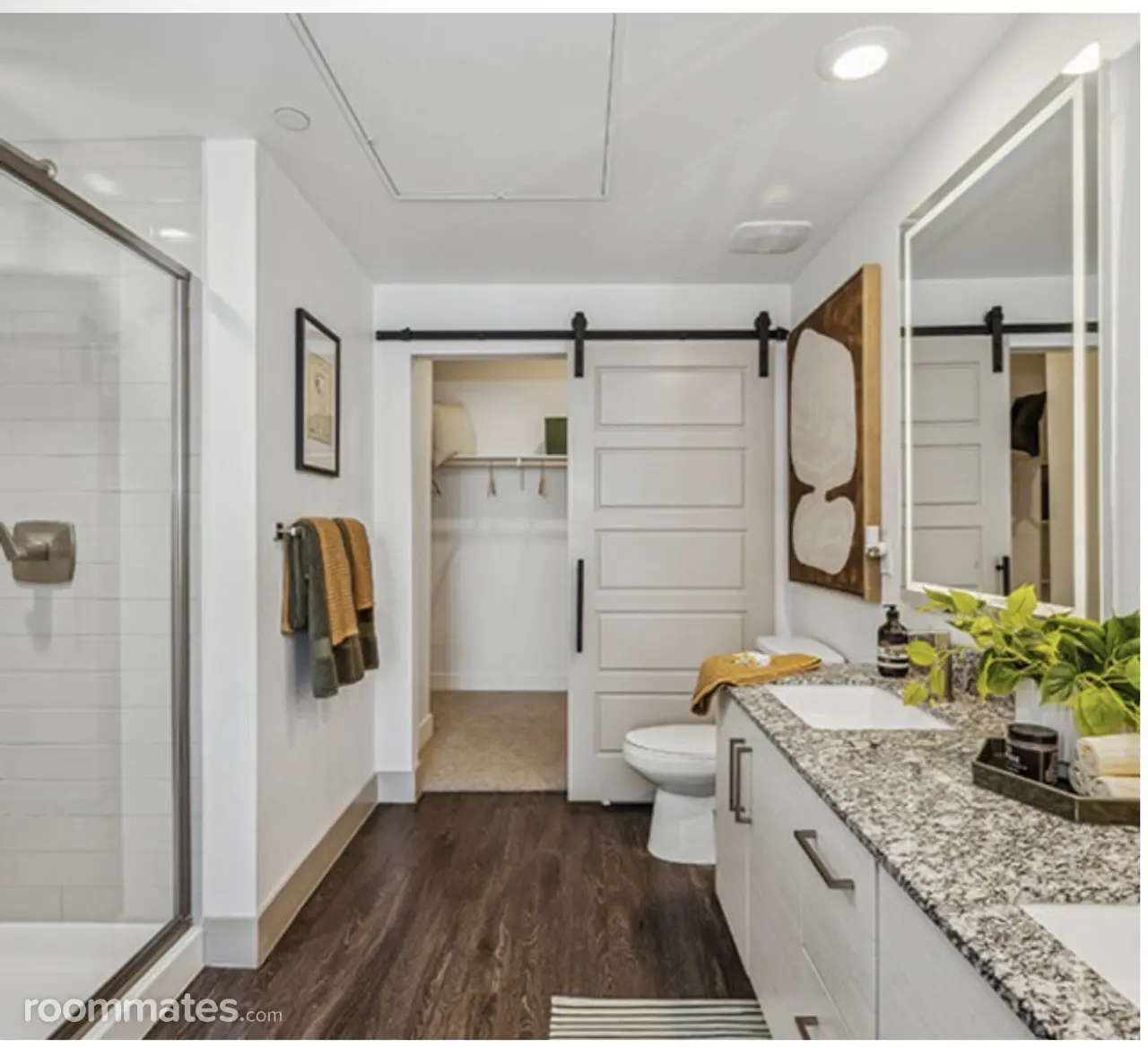 Profile photo 1 of 5