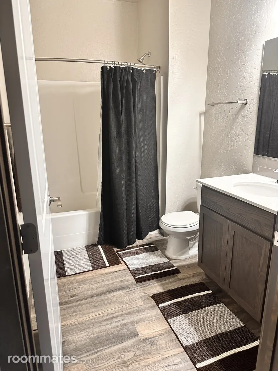 Profile photo 7 of 11